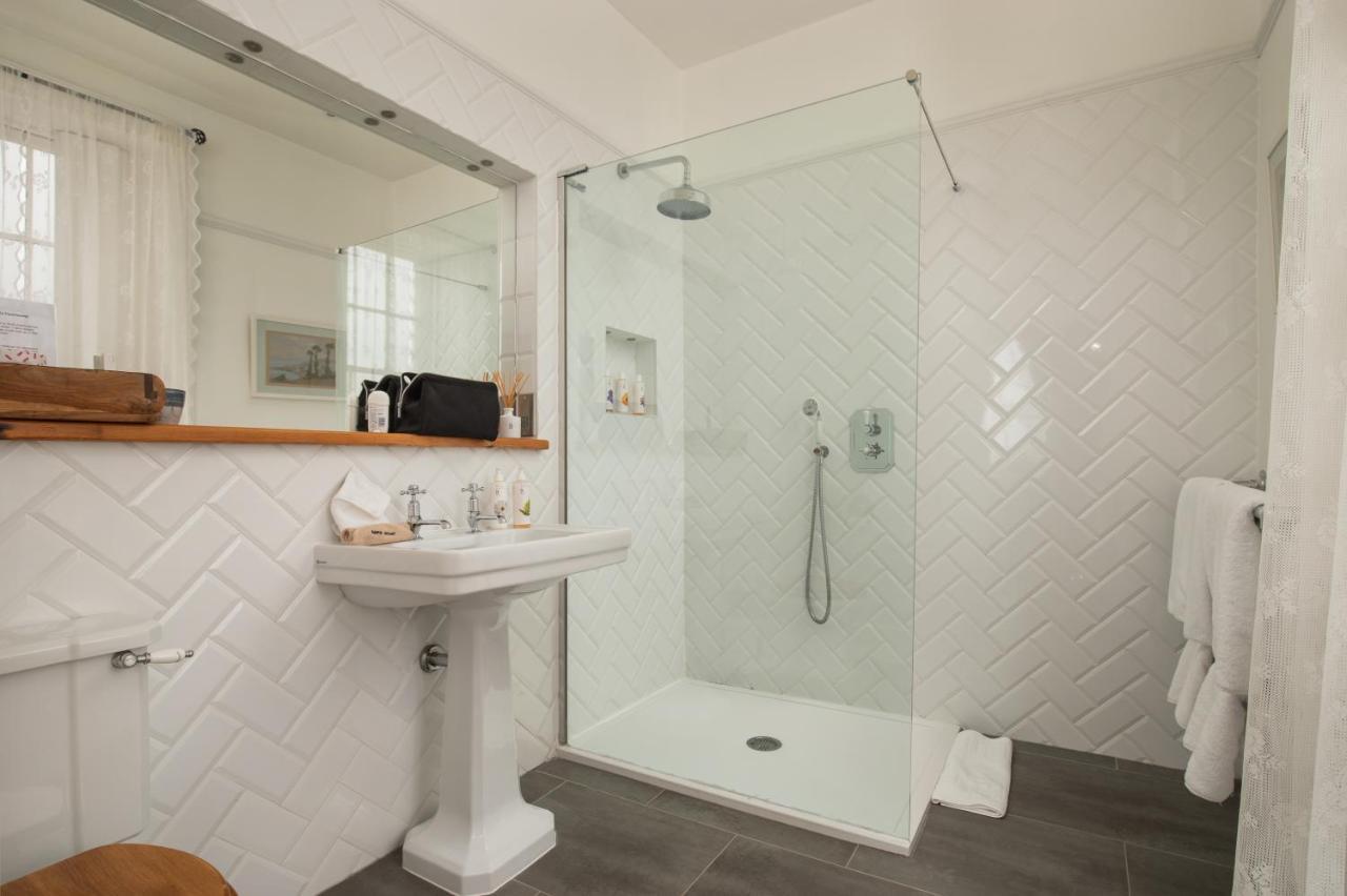 Dorset House Bed & Breakfast Lyme Regis Ngoại thất bức ảnh